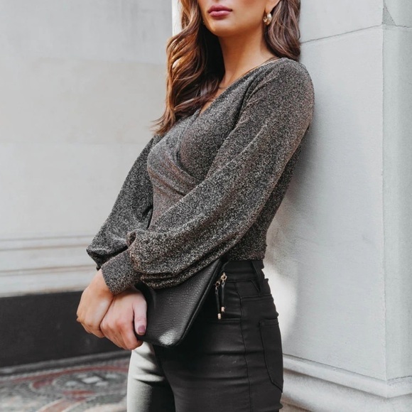 NWT VICI SHINE YOUR LIGHT METALLIC DRAPE LONG SLEEVE TOP - GOLD SIZE S - Picture 2 of 8